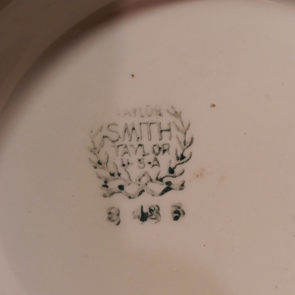 Antique vintage 1930s Taylor Smith Taylor pottery serving bowl - Picture 3 of 5